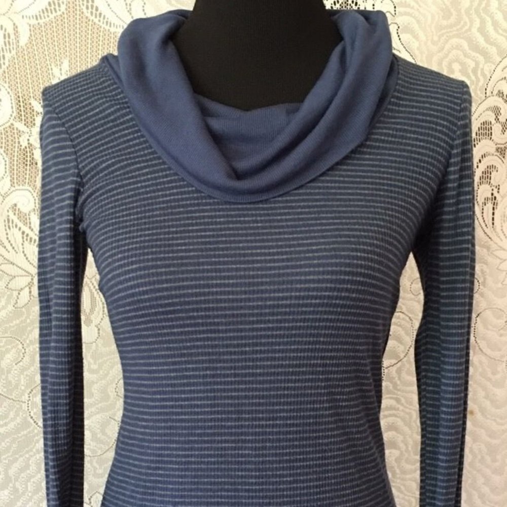 A Pea in the Pod striped cowl neck tunic sz S EUC